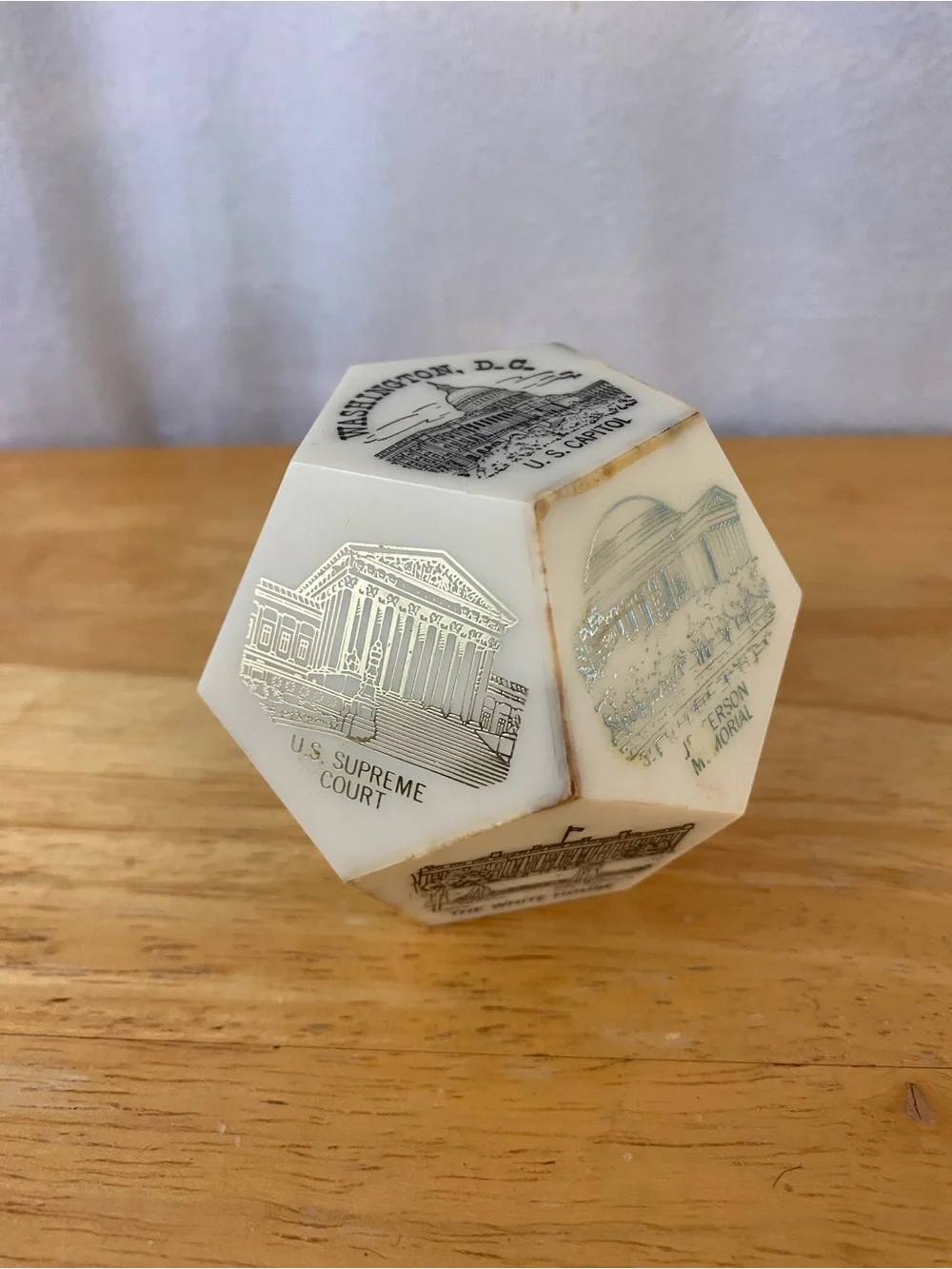 Vintage Washington D.C. Landmarks Paperweight Souvenir Dodecahedron